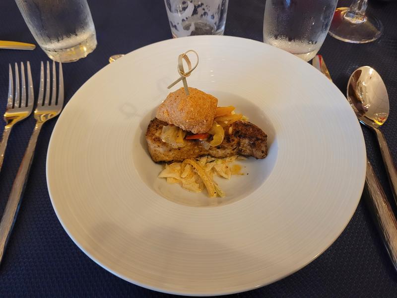 Pan-seared fish with peppers and fennel